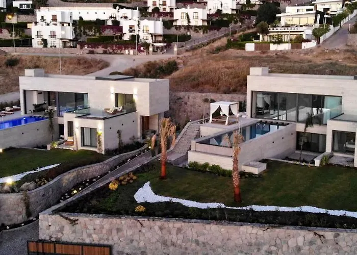 Villa Vistaport A - Luxury With Private Pool And Sea View