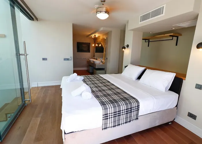 Vistaport A - Luxury With Private Pool And Sea View Villa *