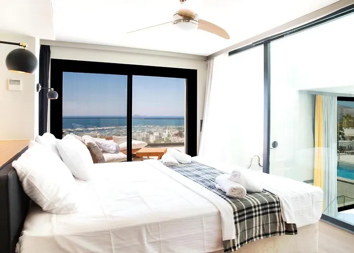 Vistaport A - Luxury With Private Pool And Sea View