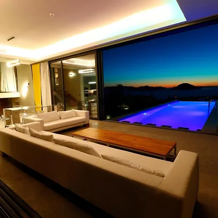 Vistaport A - Luxury With Private Pool And Sea View 博德鲁姆